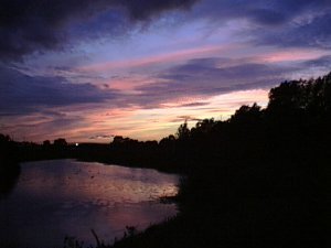 Digital photograph of Sunset over the River Gipping in Ipswich.